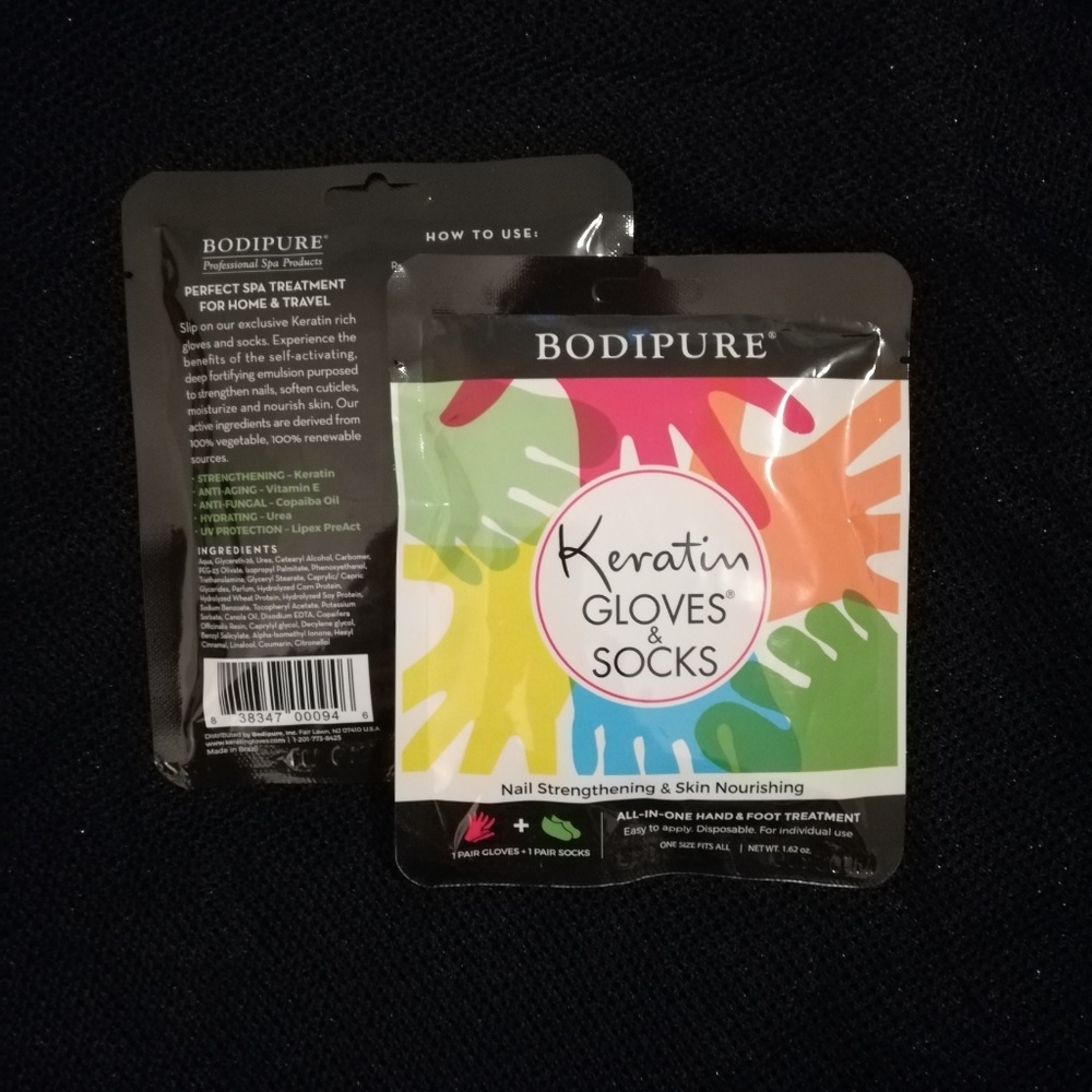 2 Packs of BodyPure Keratin Socks and Gloves